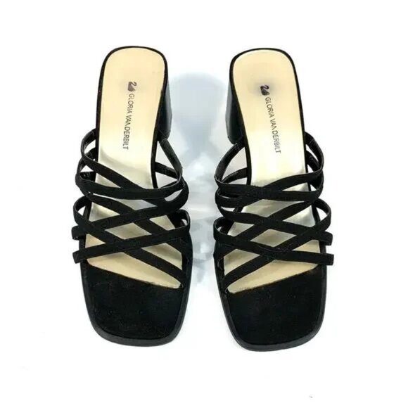 Sandals by Gloria Vanderbilt - Picture 3 of 7